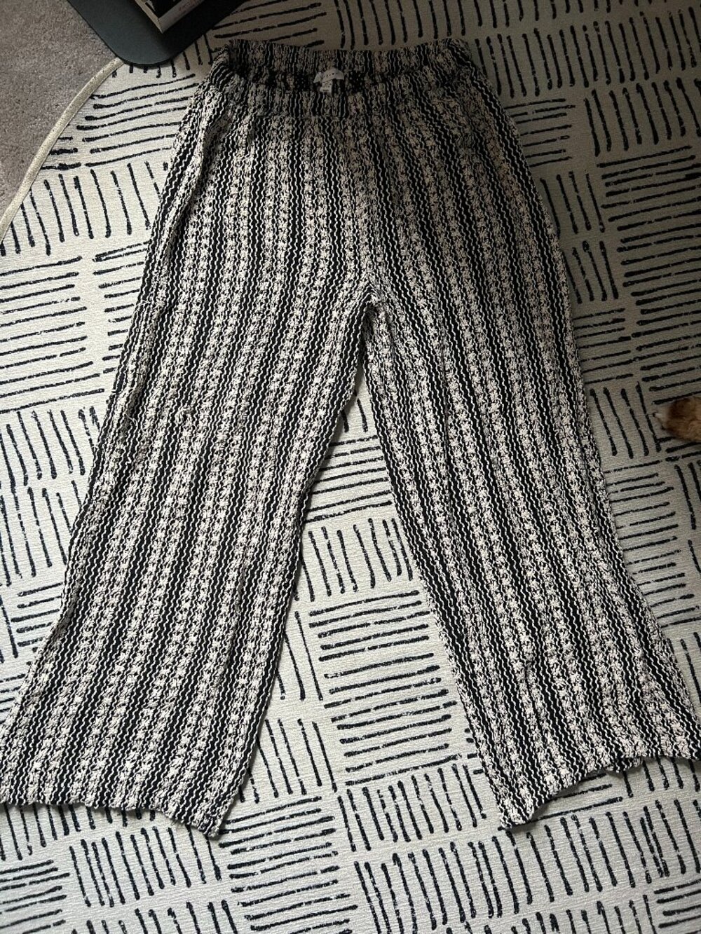 Topshop Black & Cream Knitted Wide Leg Pants Size 4-6